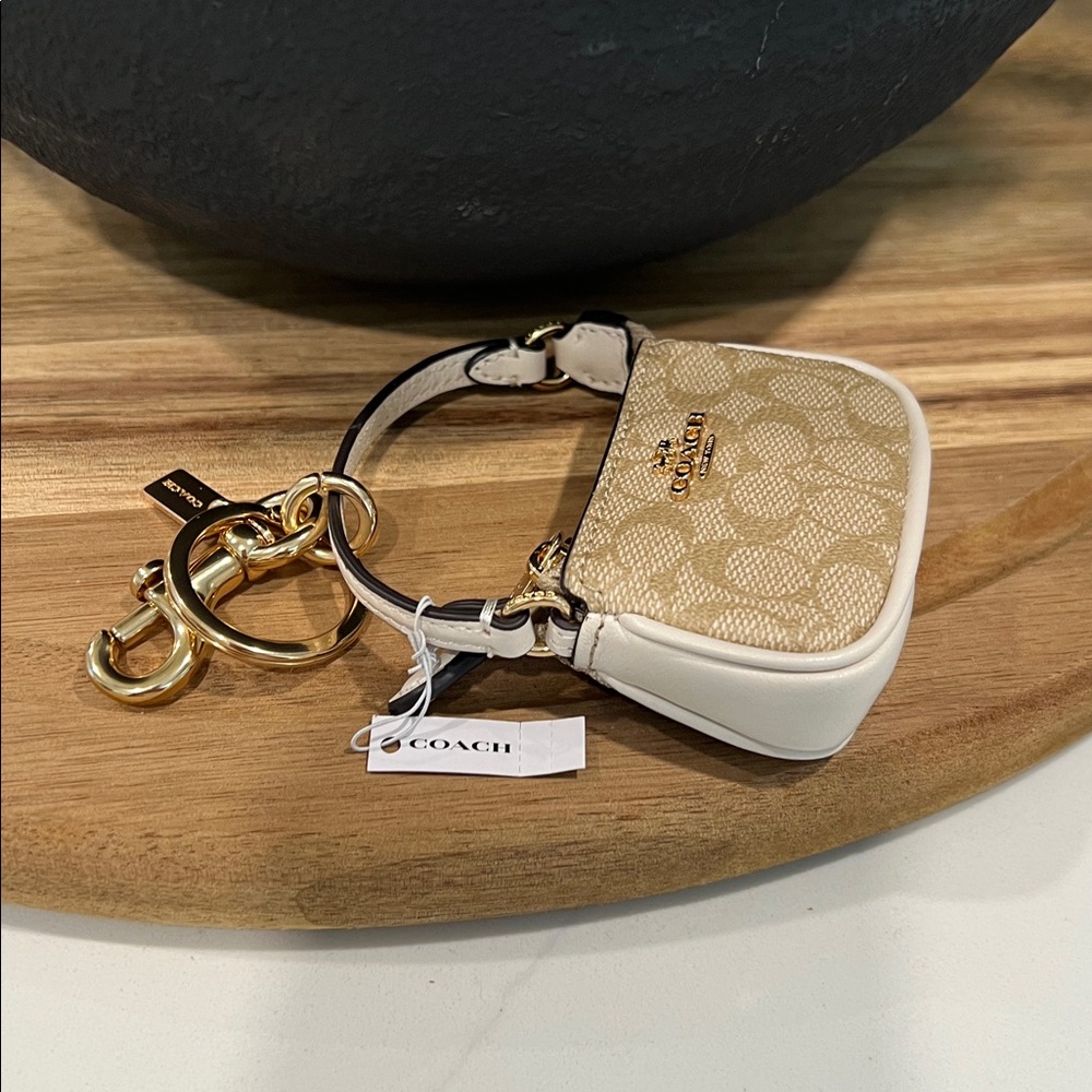 💛NWT Coach Mini Bag Charm - Picture 8 of 16